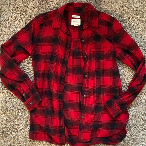 American Eagle Outfitters Tops - SUMMER CLOSET CLEAROUT: women’s american eagle flannel